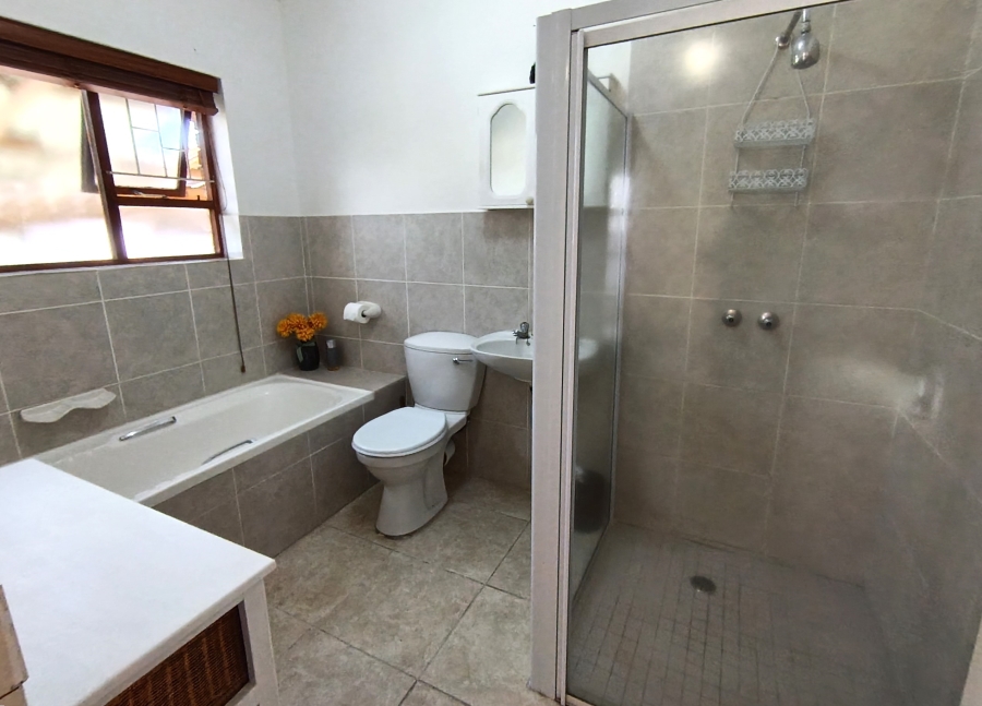3 Bedroom Property for Sale in C Place Eastern Cape